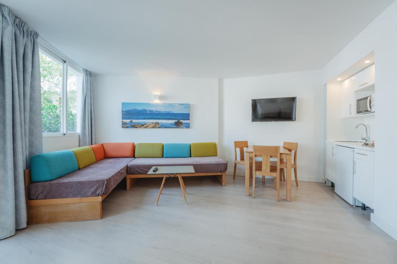 Aparthotel Ses Fotges Плая де Муро Екстериор снимка