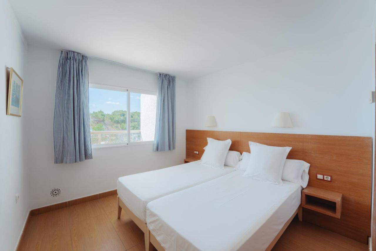 Aparthotel Ses Fotges Плая де Муро Екстериор снимка